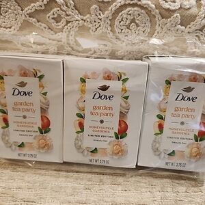 Dove Garden Tea Party Body Wash - Honeysuckle Gardenia